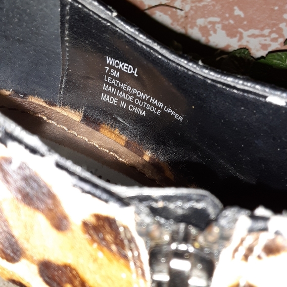 Steve Madden Wiicked L Wedge in Leopard - Picture 13 of 16